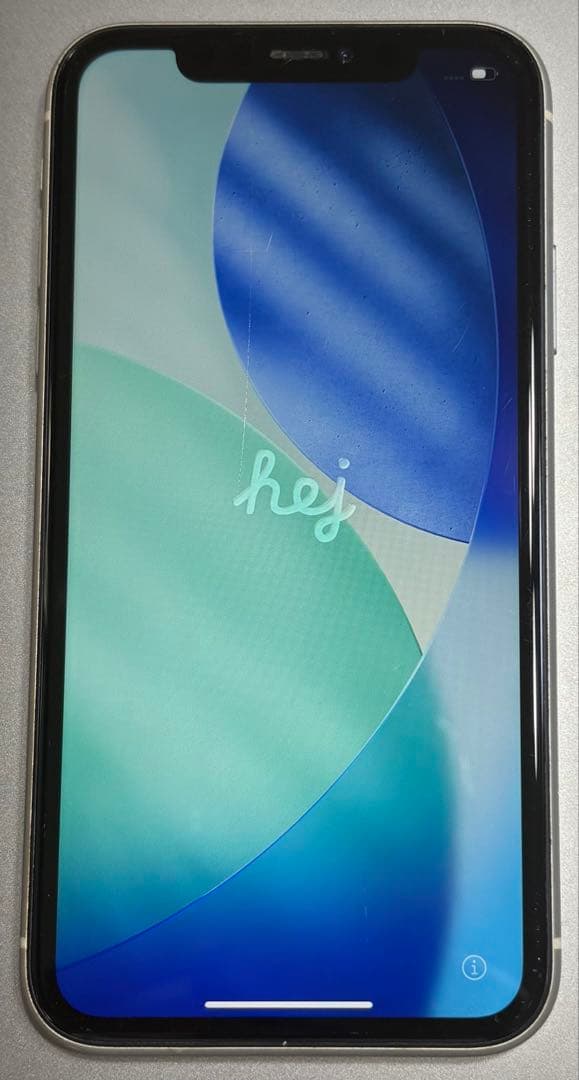 Apple iPhone 11 ホワイト 本体 ひび割れあり - メルカリ