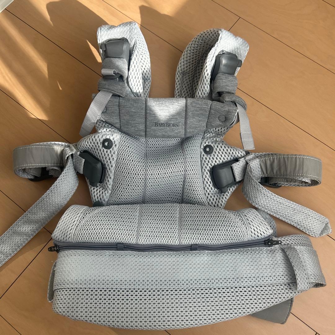 BABYBJÖRN ベビービョルン ハーモニー抱っこ紐 メッシュ シルバー BABYBJORN（ベビービョルン） 抱っこ紐 ハーモニー シルバー メッシュ