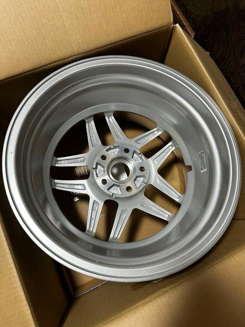 326Power ヤバキングゴースト　18インチ10j -4 ５PCD114.3