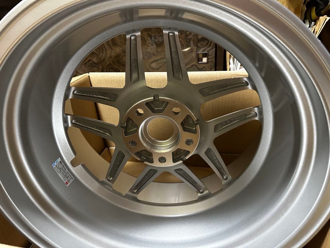 326Power ヤバキングゴースト　18インチ10j -4 ５PCD114.3