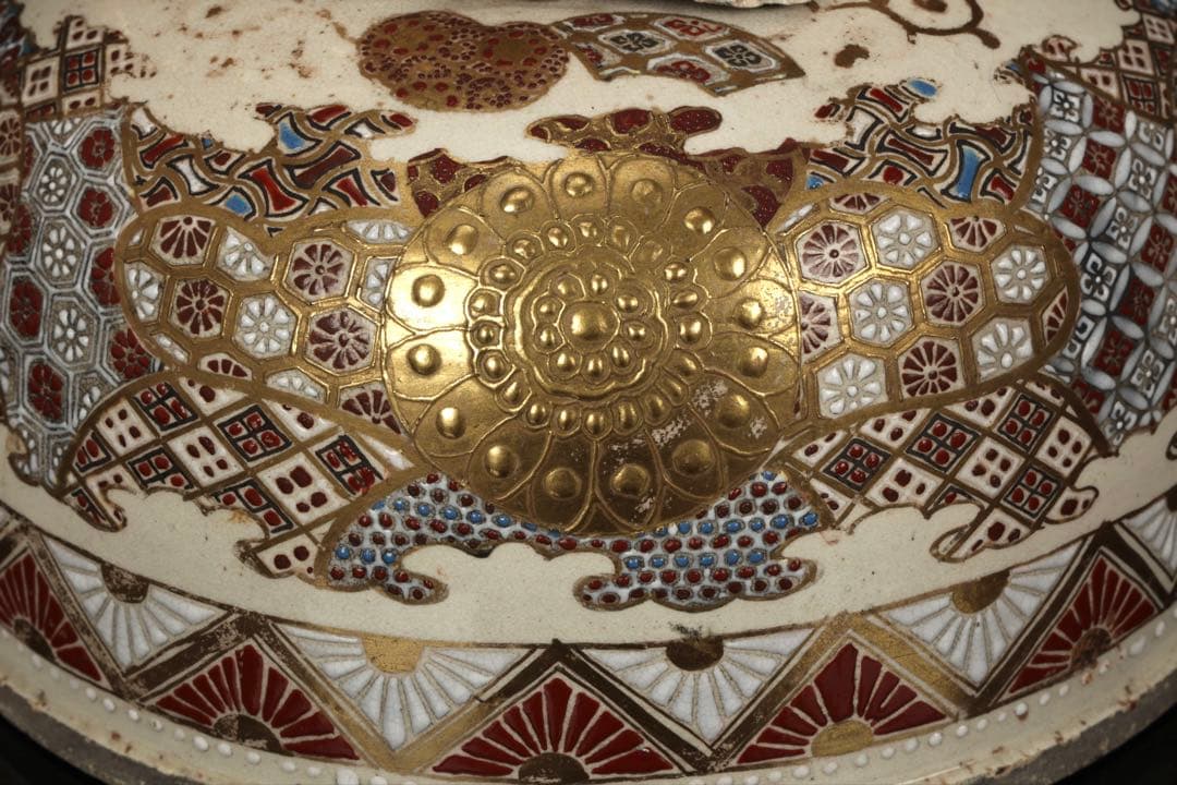 極上薩摩焼】特大金襴手色絵賢人図獅子摘蓋獅 香炉 飾壺 時代