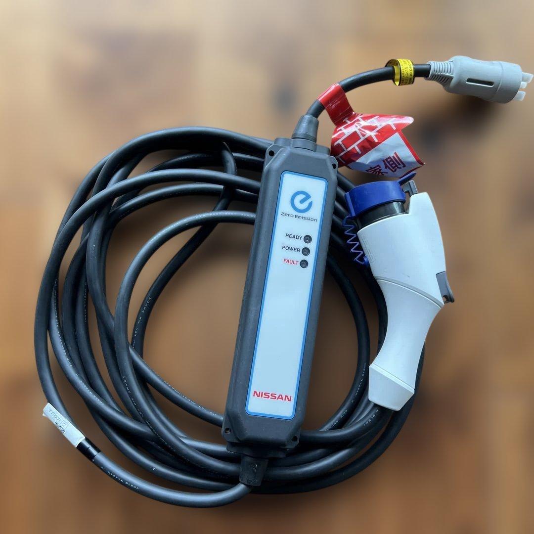 NISSAN EVモード2充電ケーブル (IC-CPD) APTIV IC-CPD 電気自動車充電ユーザーマニュアル