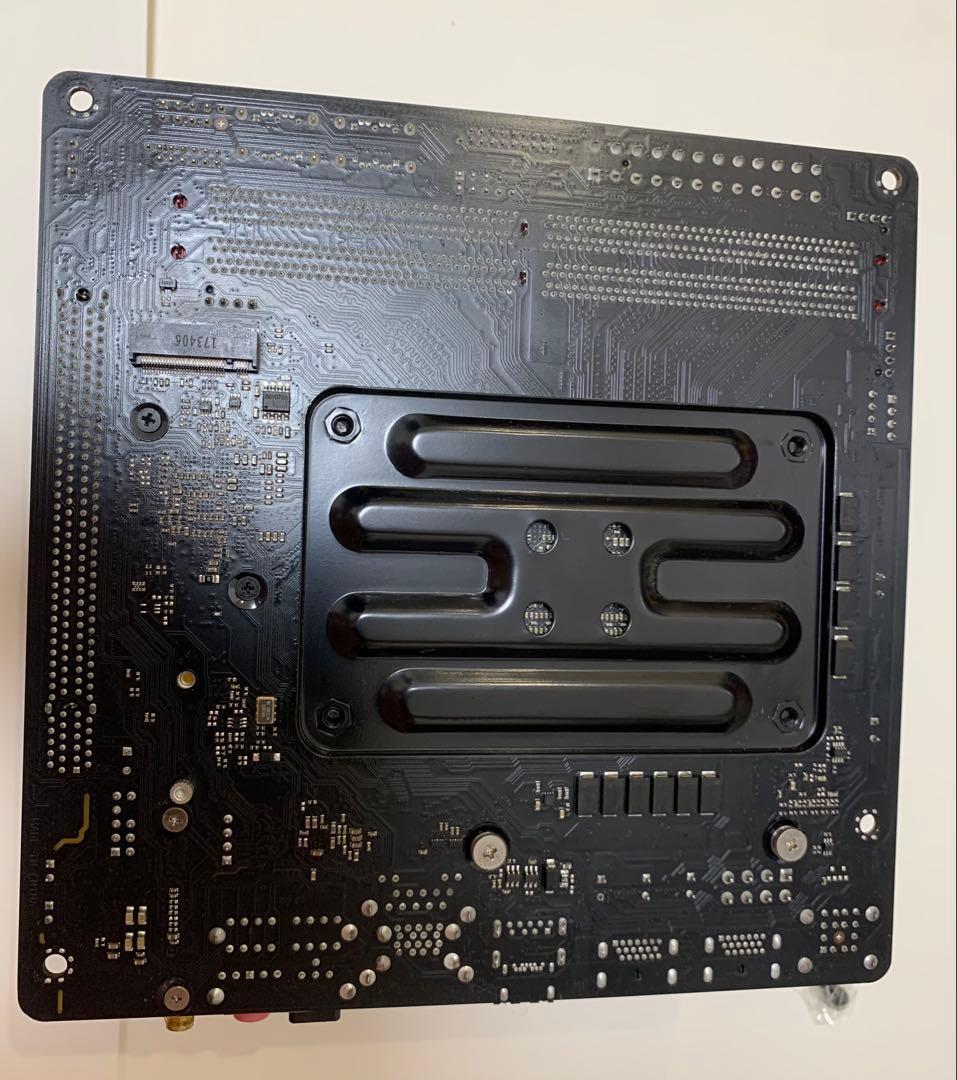 CPU AMD Ryzen7 2700 ヒートシンク、メモリ、マザーボード付き CPU