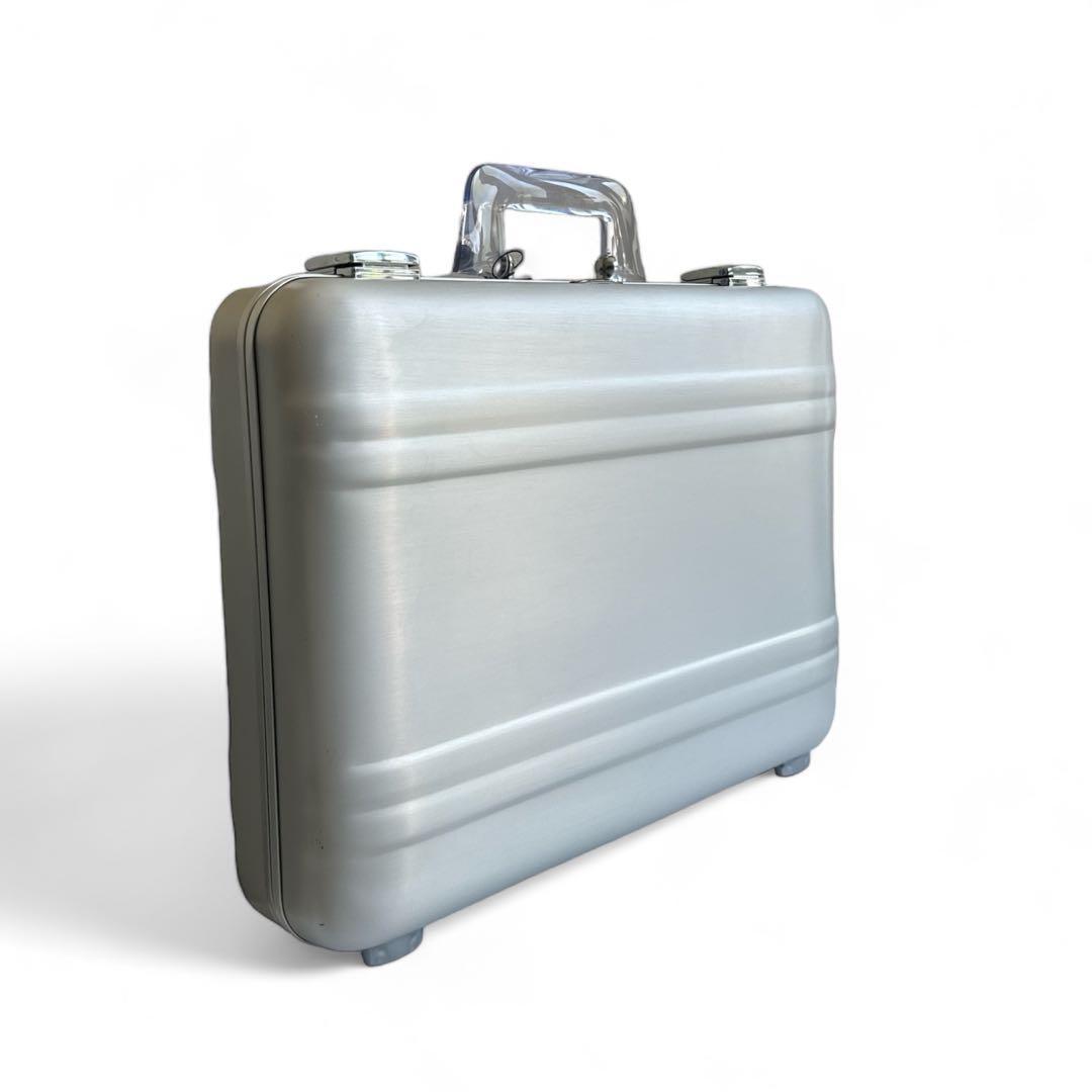 ゼロハリバートン クリアハンドル アタッシュケース - メルカリ