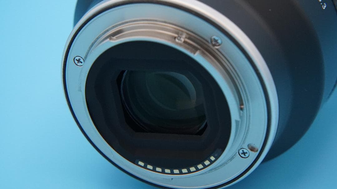 Tamron 18-300mm F/3.5-6.3 ズームレンズ