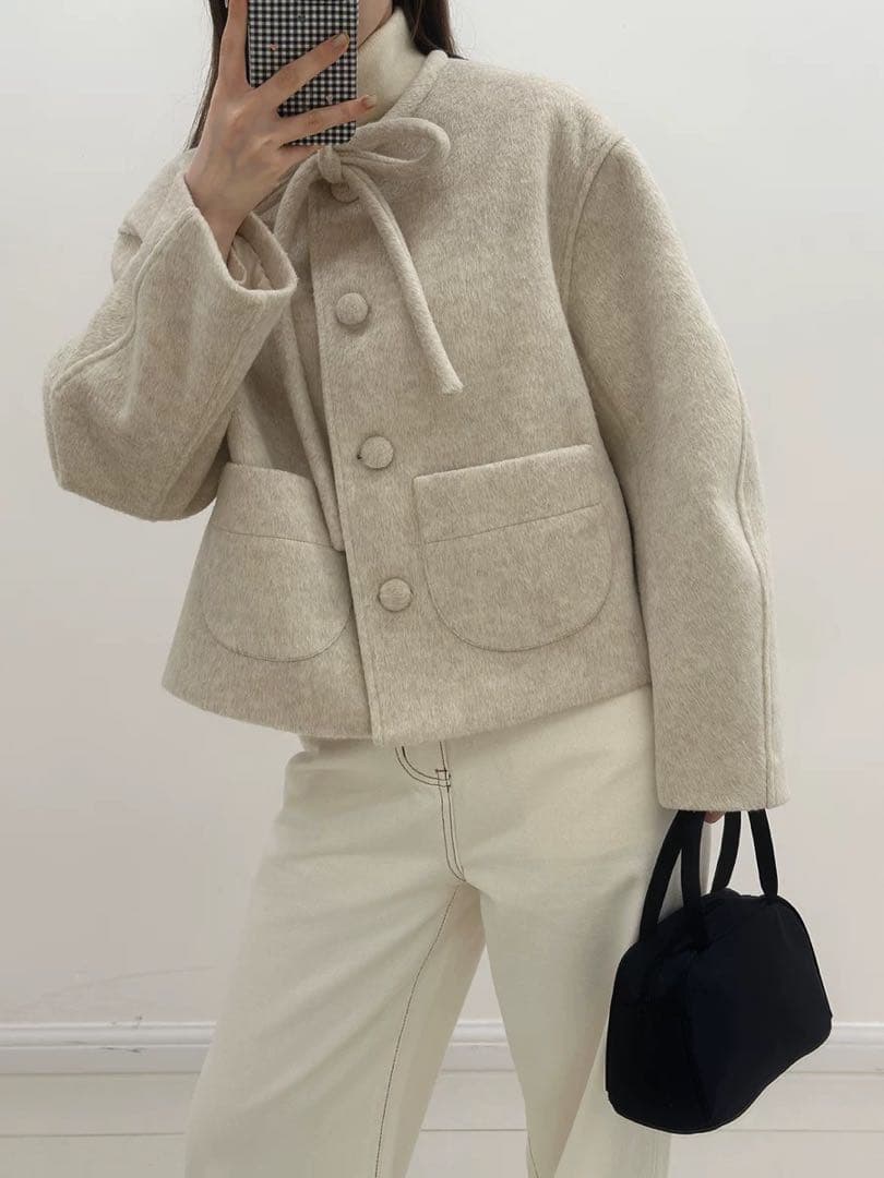 即購入❌Fano Studiosリボンタイ ショートウールコートFQ24W101 - メルカリ