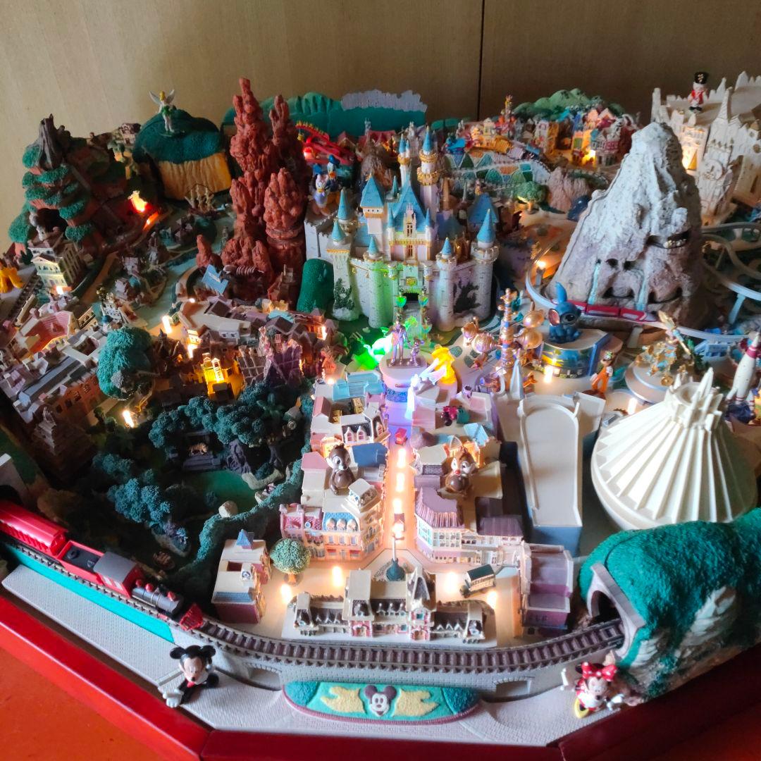デアゴスティーニ ディズニージオラマ 完成品 - メルカリ
