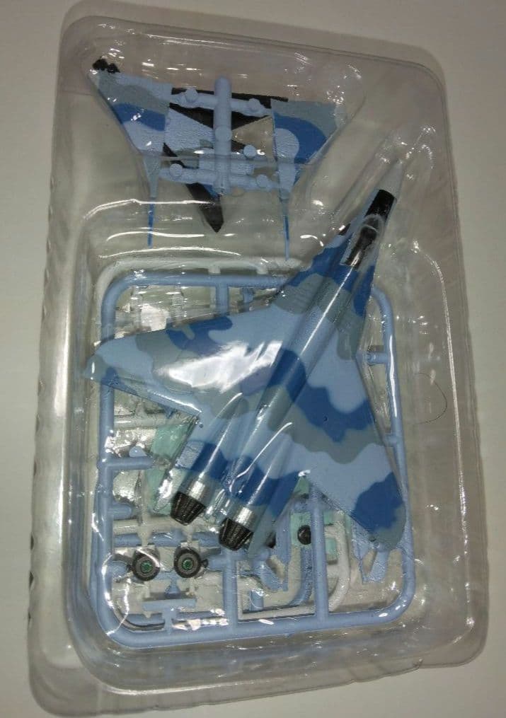 エフトイズ 1/144 MIG-29 フルクラム 3機セット