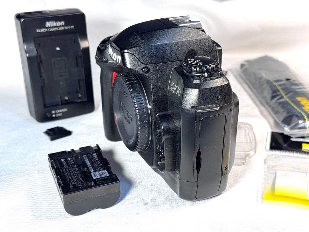 ニコン Nikon D100 美品 純正付属品多数 BM-2含む - メルカリ