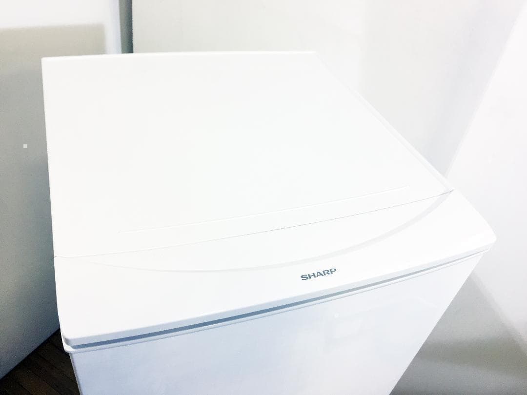 送料無料☆2017◇中古☆SHARP 137L 冷蔵庫【SJ-D14C-W】 - メルカリ