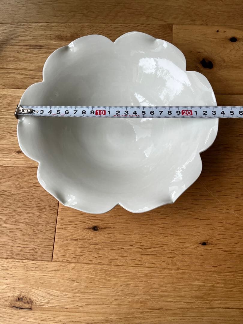 川瀬竹志造 白磁花輪花鉢 共箱 作家物 - メルカリ