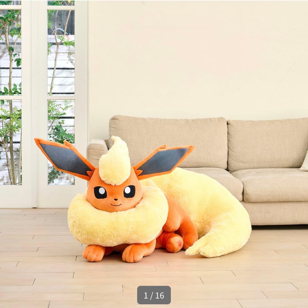 ブースター　等身大　ぬいぐるみ 抽選販売】ぬいぐるみ 等身大ブースター 寝そべり ｜【公式】ポケモン