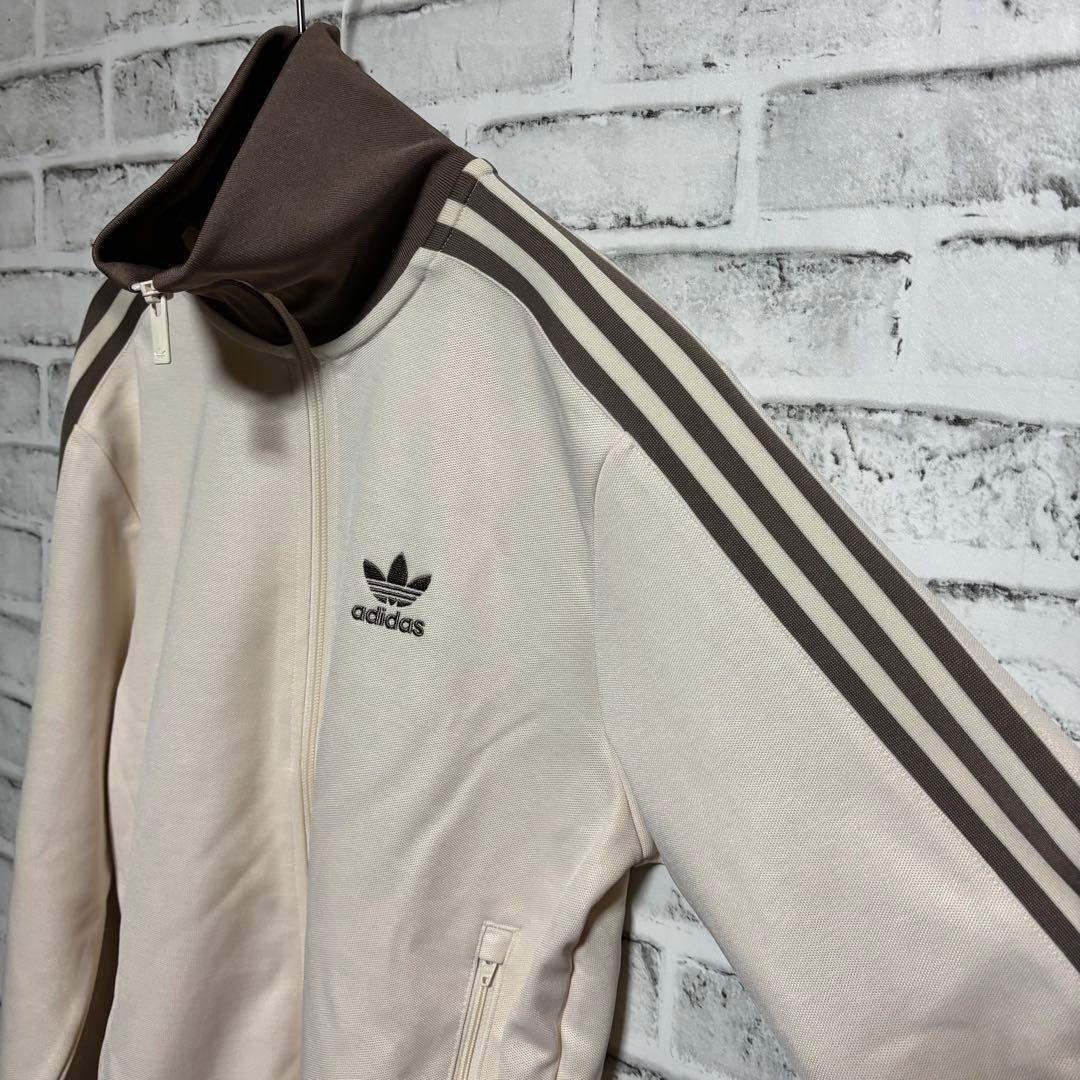 新品XS⭐️adidasトラックジャケット 刺繍 ベージュ×モカブラウン