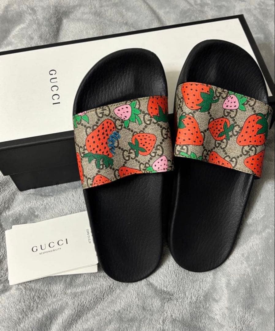 GUCCI グッチ GGスプリーム ストロベリー サンダル GUCCI（グッチ） GUCCI 551890 BKO00 サンダル レディース シューズ