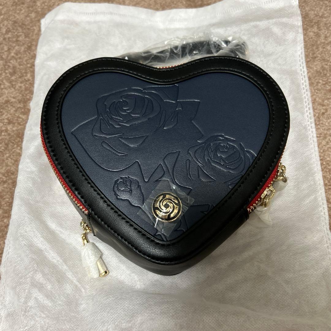 サマンサベガ 呪術廻戦 釘崎野薔薇 バッグ 呪術廻戦』コレクション「釘崎野薔薇」コラボハート型ショルダーバッグ