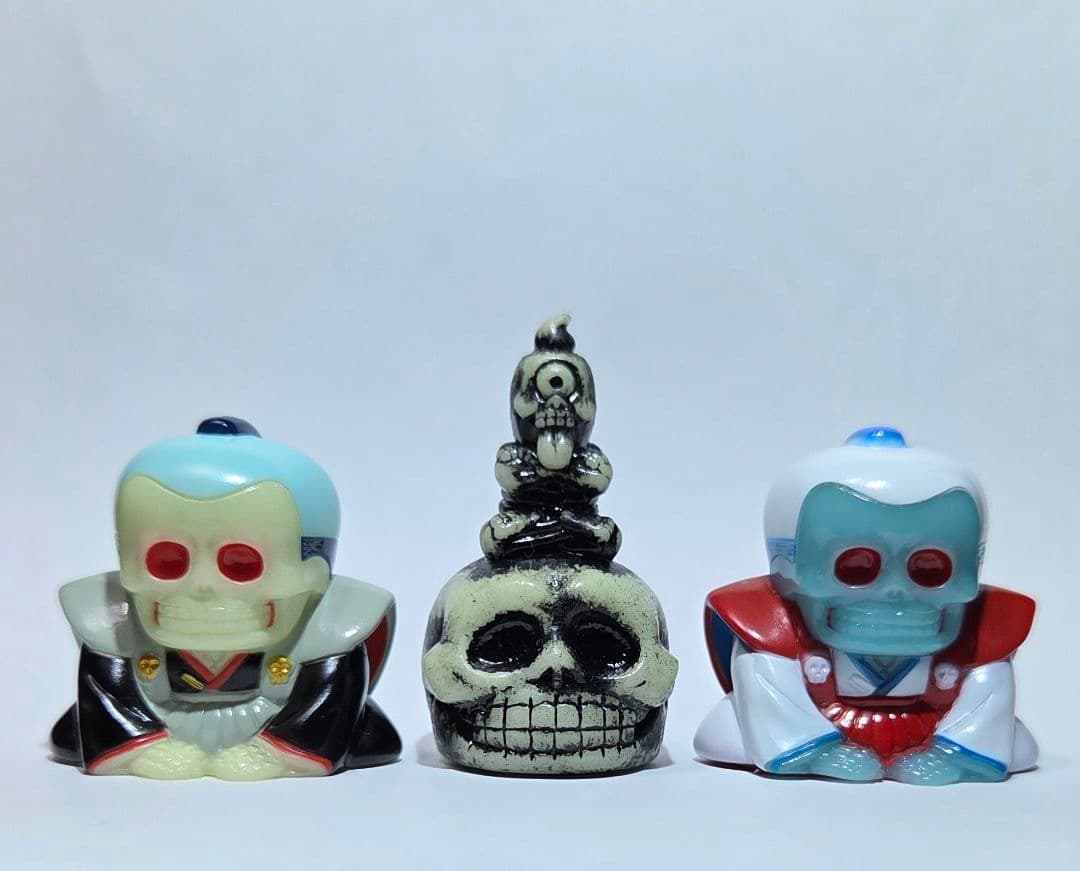 骸骨商会 skull toys 蓄光 3個セット 骨助 realhead 5721］ REALHEAD 骨助 蓄光成型