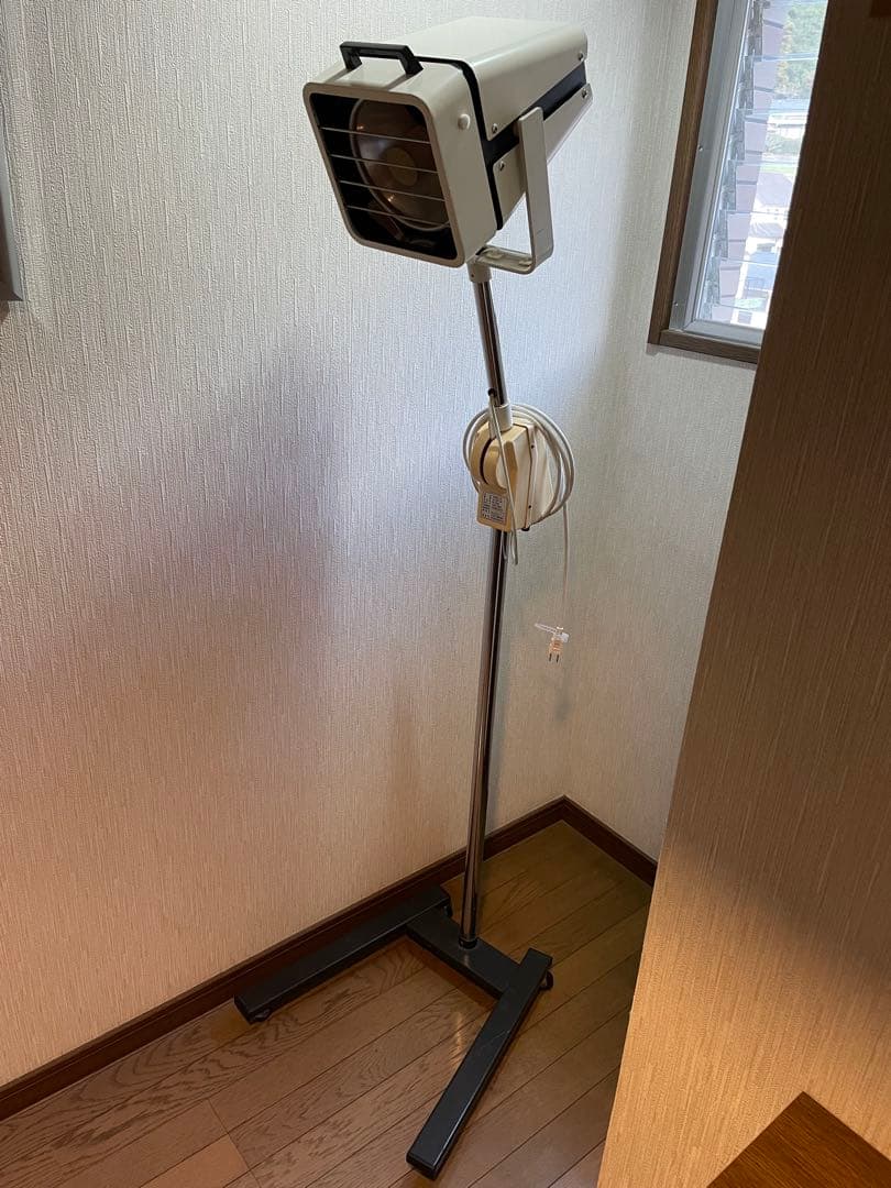 業務用　APORO 遠赤外線治療器　鍼灸院　整骨院 業務用 APORO 遠赤外線治療器 鍼灸院 整骨院 - メルカリ