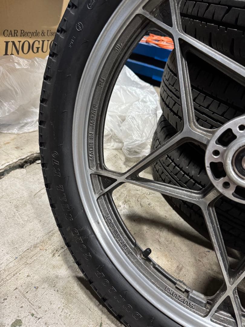 GSX400F 純正 フロント 星キャス 19インチ ダブルディスク対応 - メルカリ