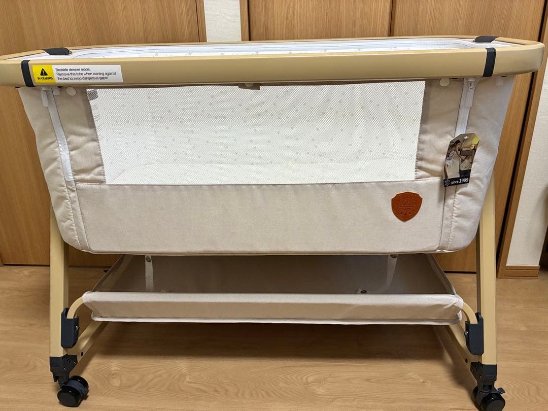 美品】HZDMJ ベビーベッド【人気色カーキ】