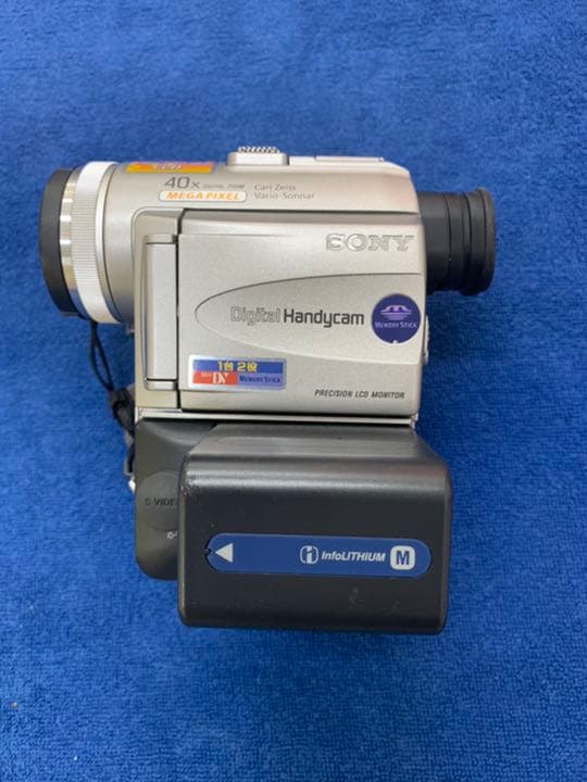 ソニーハンディカム HDR-CX12 | デジタルビデオカメラ Handycam ハンディカム | ソニー