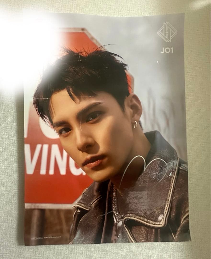 JO1 川西拓実 直筆サイン入りポスター hitchhiker - メルカリ