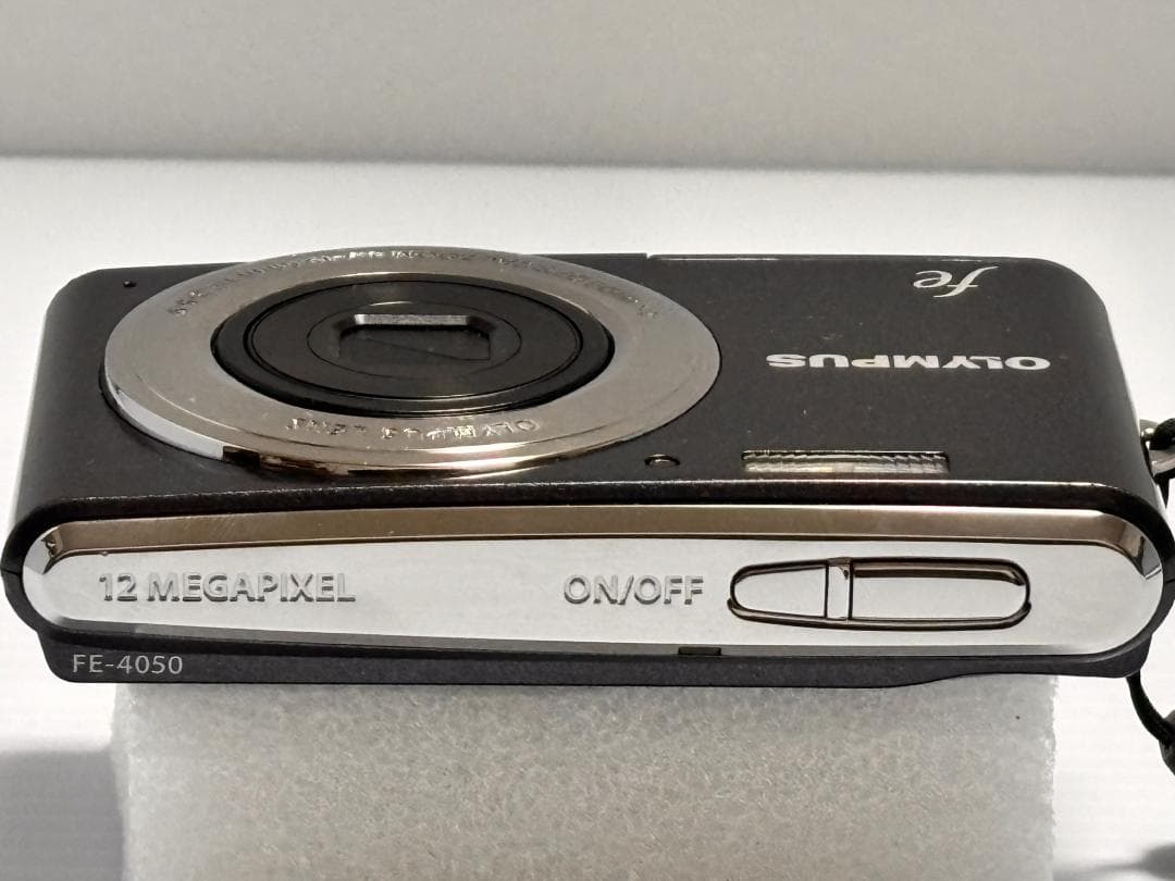 美品 Olympus fe-4050 12.0MP 4倍ズーム デジタルカメラ