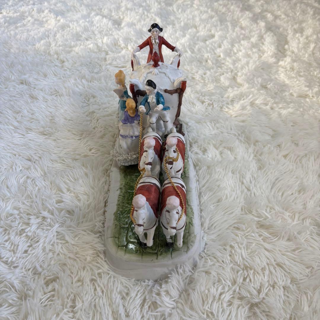 加藤工芸 瀬戸マイセン 4頭立て馬車 レース衣装貴婦人 紳士 馬車