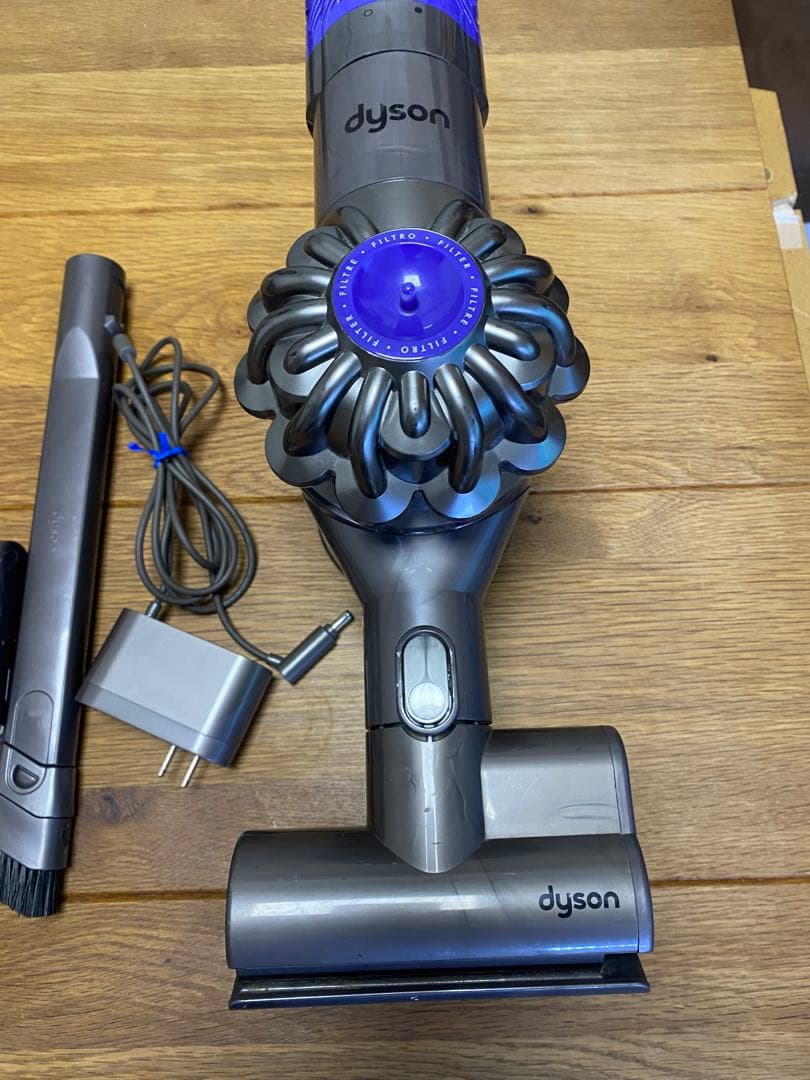 Dyson スティッククリーナー v6本体 + 付属品 L108627530 - 掃除機