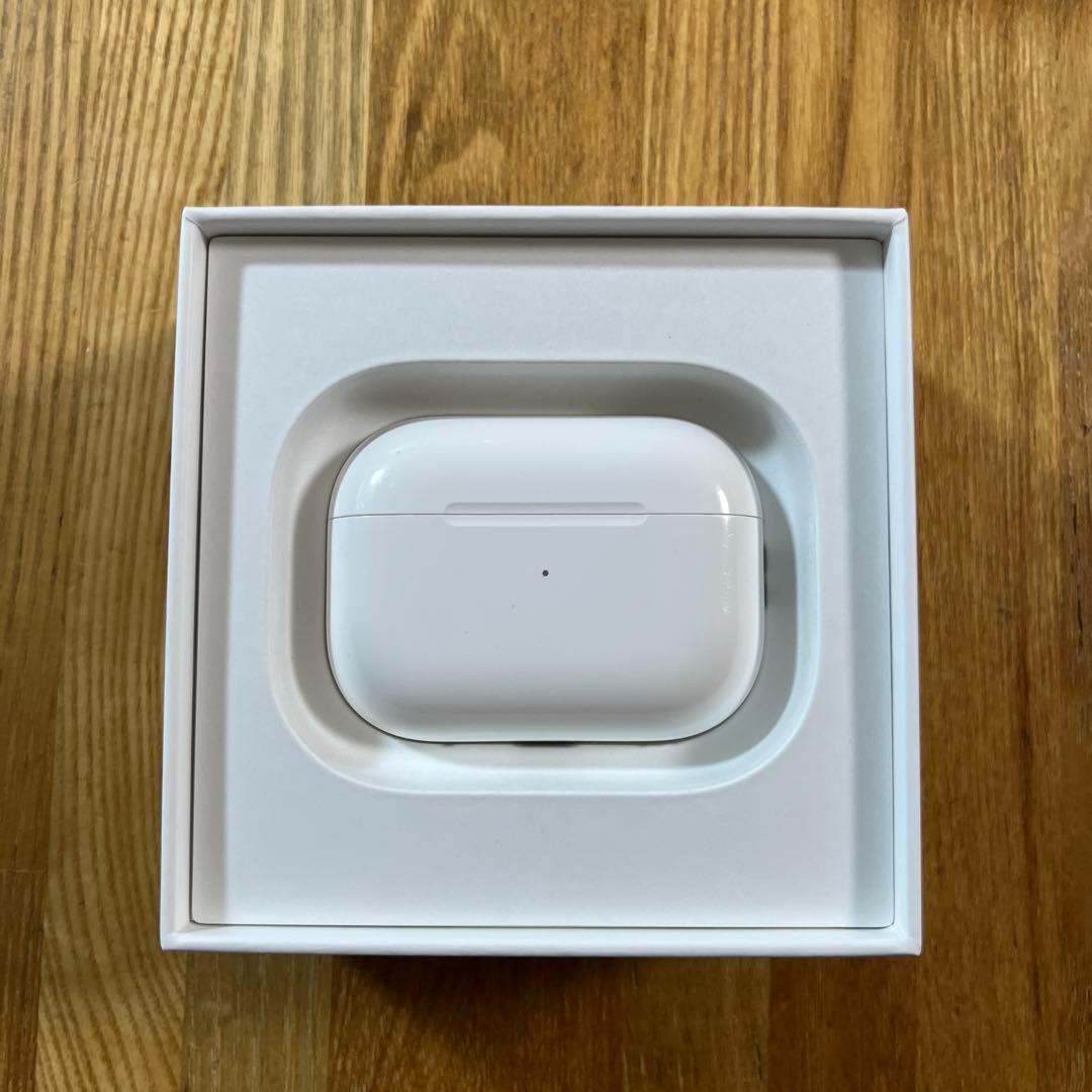 AirPods Pro 本体 ホワイト 充電ケース付き Amazon.co.jp: 【整備済み品】 Apple AirPods Pro Apple純正 MagSafe