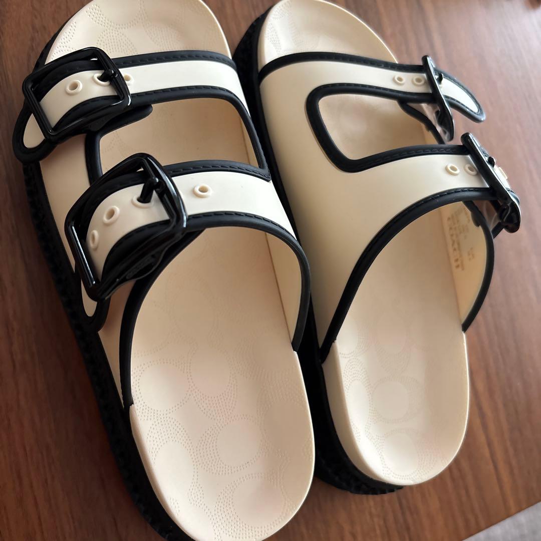 coach未使用 COACH SIGNATURE レイニーサンダル - メルカリ