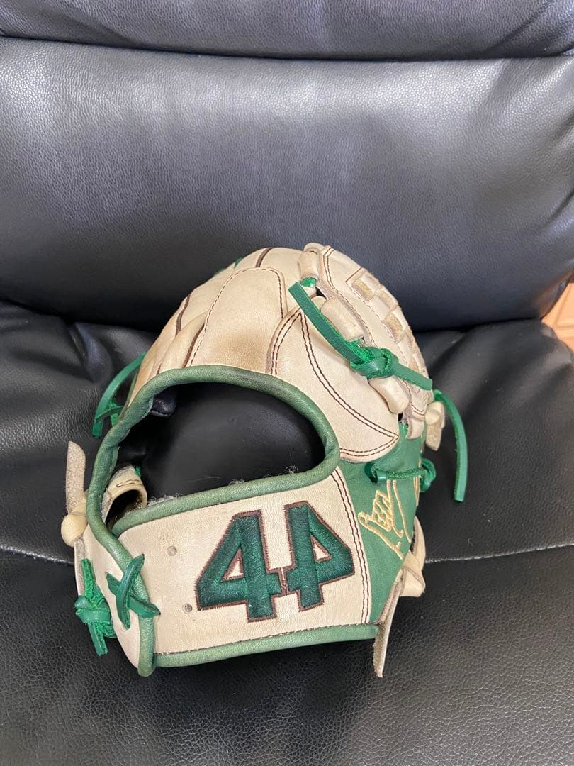 手塚公康　44 forty four 野手用グローブ