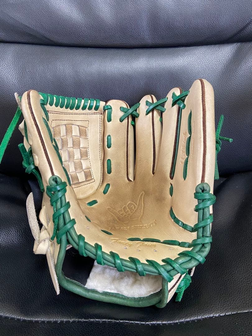 手塚公康　44 forty four 野手用グローブ
