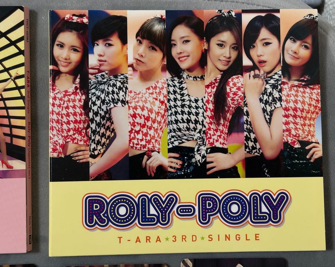 ROLY-POLY T-ARA 3rd Single とトレカ8枚セット‼️ - メルカリ