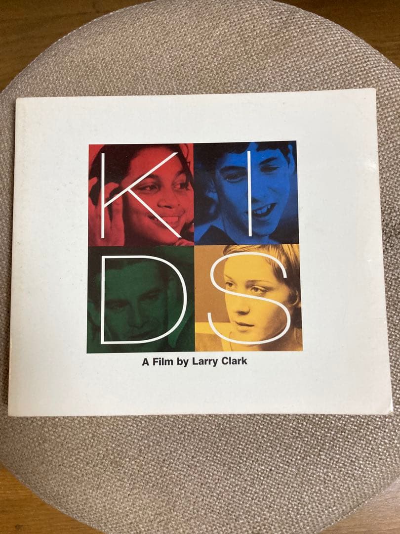 アート・デザイン・音楽 A Film by Larry Clark Larry Clark - Kids (1995) - playlist by Federico Seele Brennt