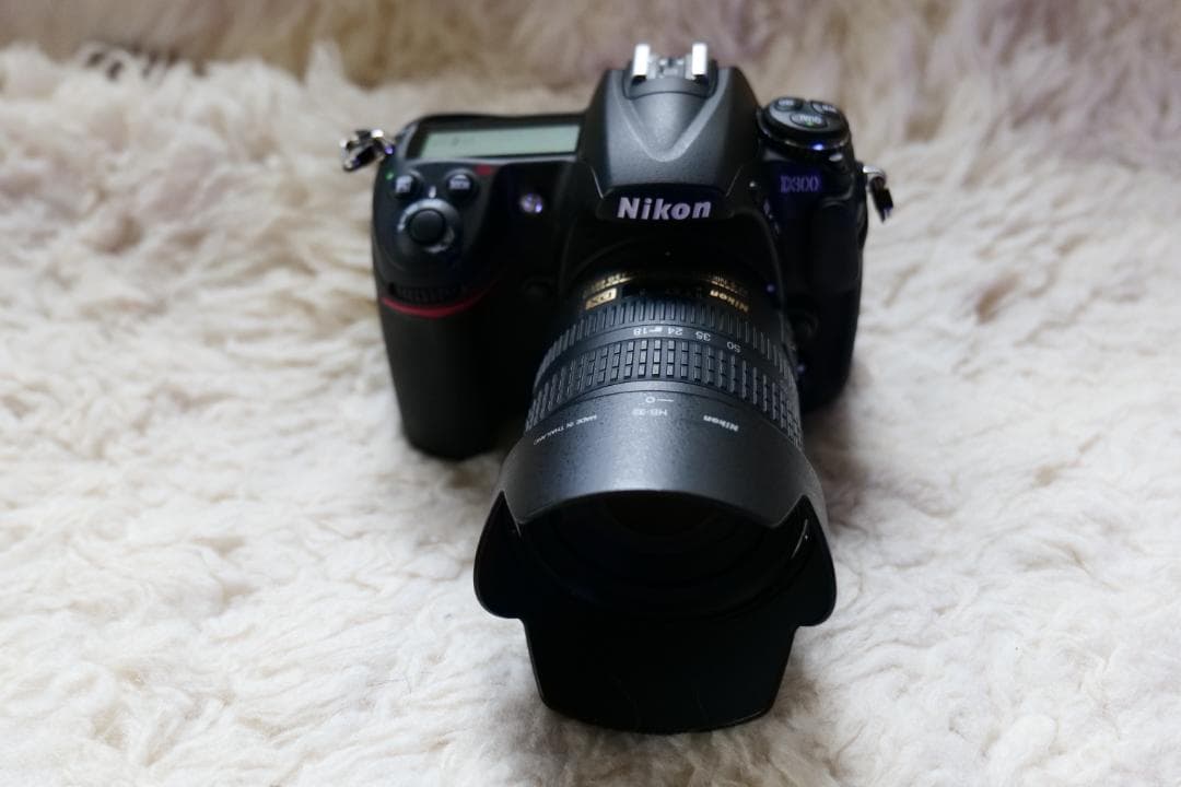 ニコン　D300+AF-S DX 18-70mm F3.5-5.6 G ED