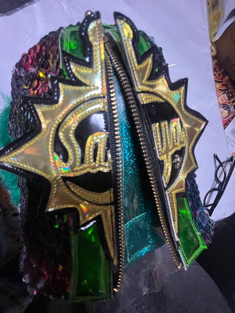 スターダム上谷沙也選手 クイーンズクエスト時代オーバーマスク 直筆