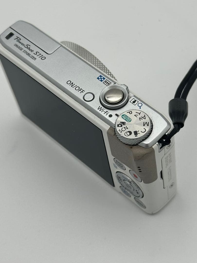 Canon PowerShot S110 ホワイト 本体と付属品