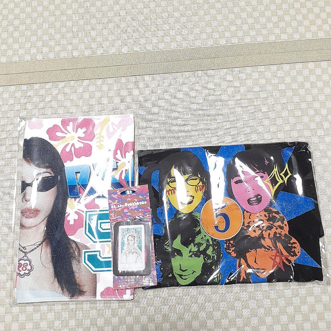 RE. 仲里依紗　ハッピーバッグ　タオル　Tシャツ　アールイードット RE. 仲里依紗 ハッピーバッグ タオル Tシャツ アールイードット RE. 仲