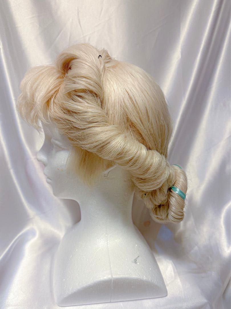 確認用】アナ雪 エルサ 戴冠式 ウィッグ オーダー - メルカリ