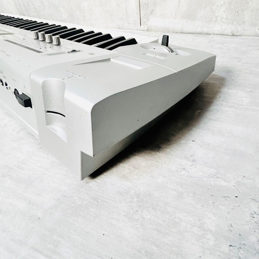 名機 KORG コルグ TRITON LE 61鍵盤 シンセサイザー 動作品 - メルカリ