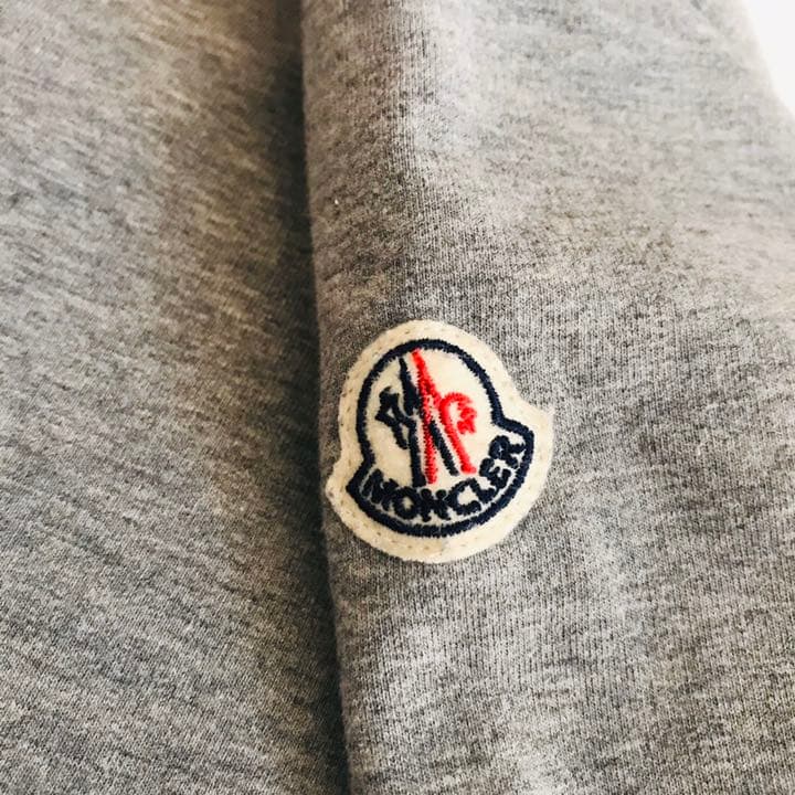 モンクレール キッズ トレーナー フリル 130cm