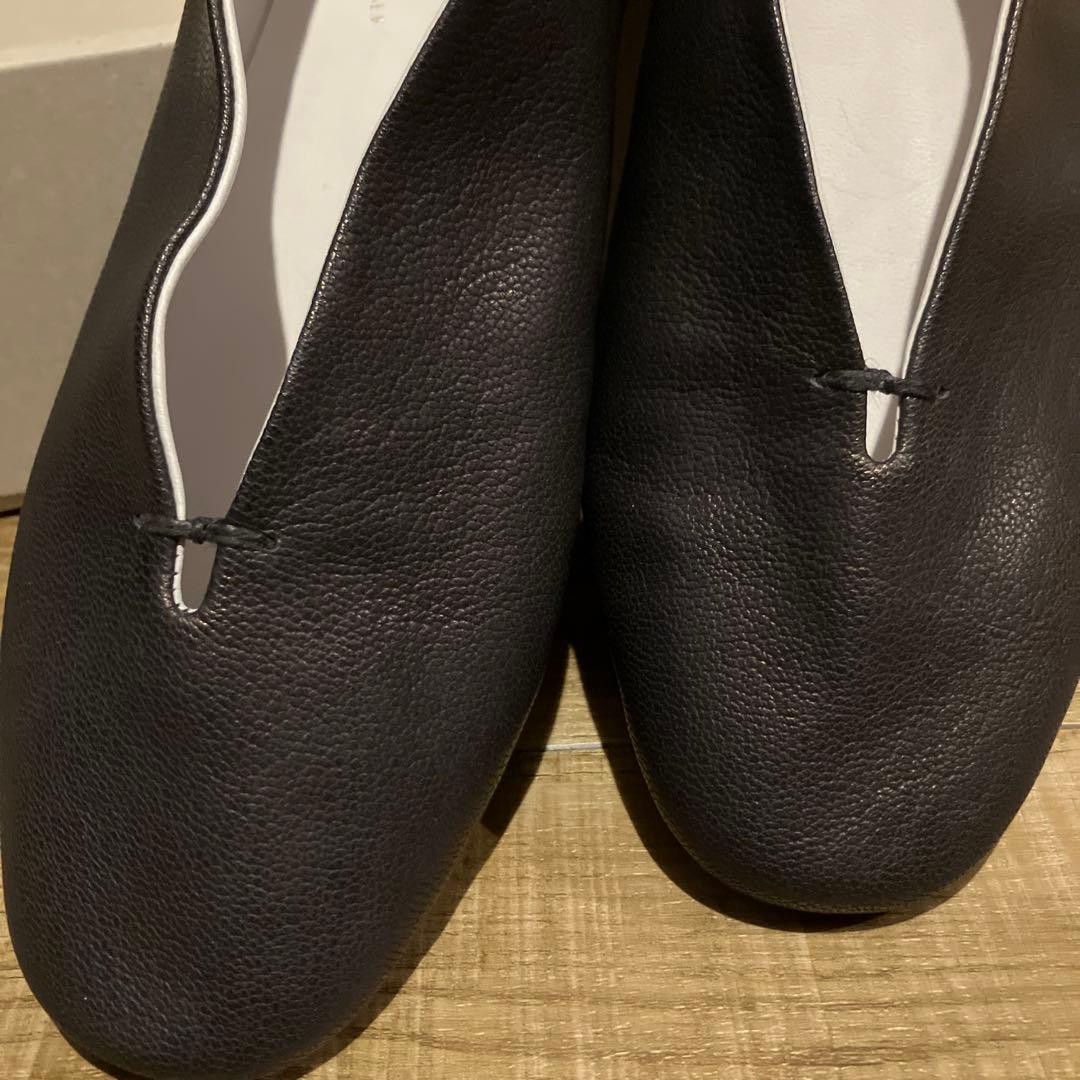 VIEILLE cinq 黒レザー フラットシューズ - メルカリ