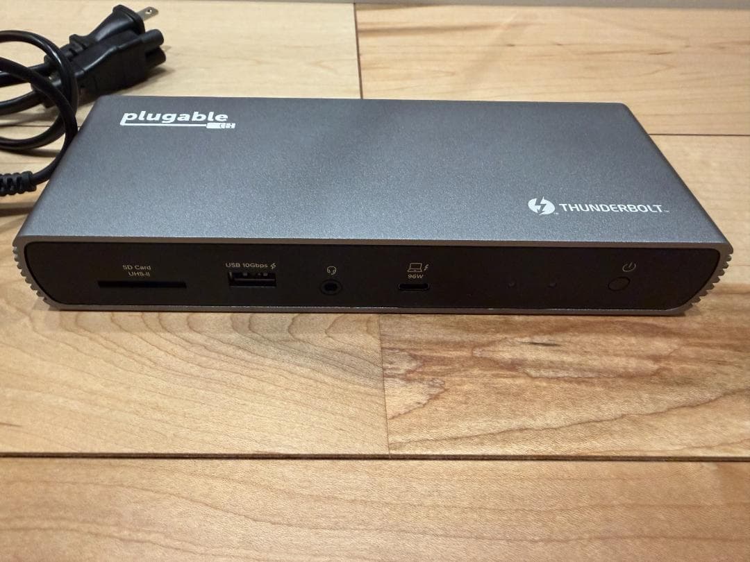 Plugable Thunderbolt 4 ドッキングステーション Amazon.com: Plugable Thunderbolt 4 Docking Station | TAA-Compliant