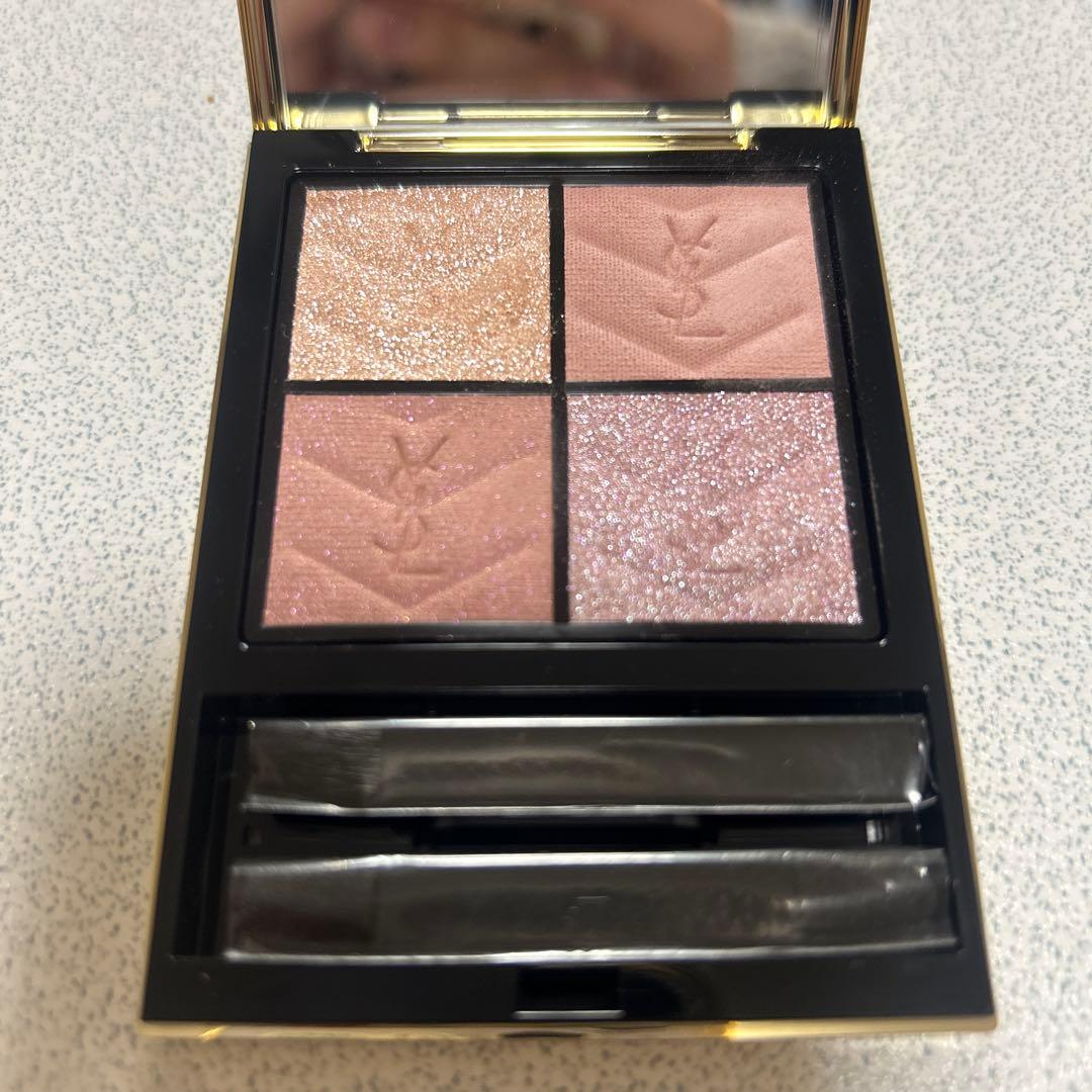 イヴサンローラン クチュール ミニ クラッチ アイシャドウパレット 126