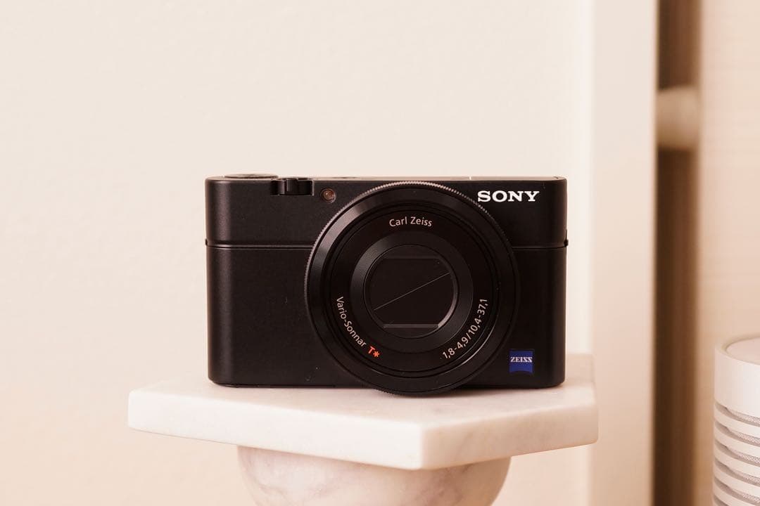 C*e様 SONY RX100 初代 超美品 Amazon.com : Sony RX100 20.2 MP Premium Compact Digital Camera w