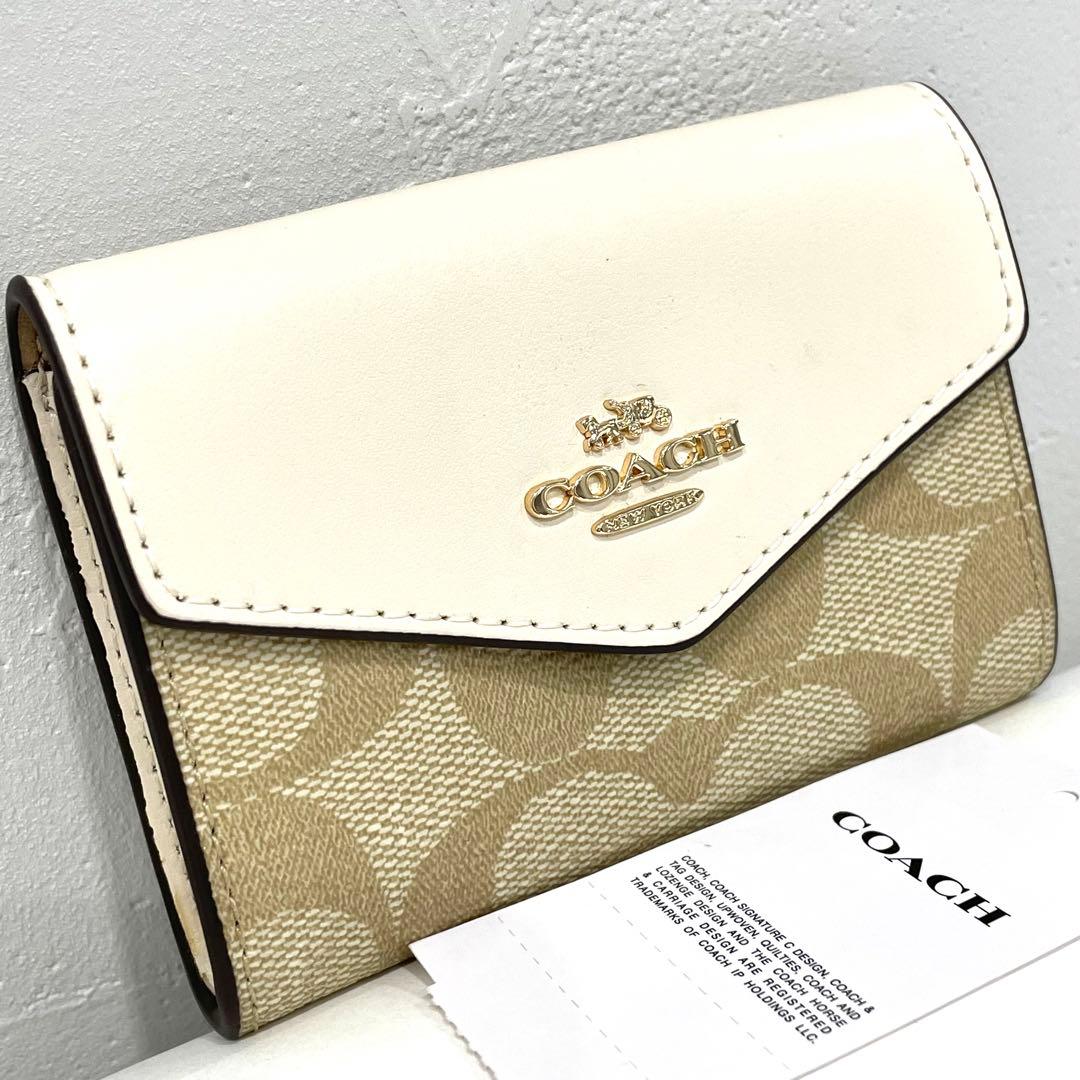 COACH 名刺入れ ベージュ/ホワイト シグネチャー カードケース コーチ Amazon.co.jp: [コーチ] アウトレット カードケース シグネチャー 名刺