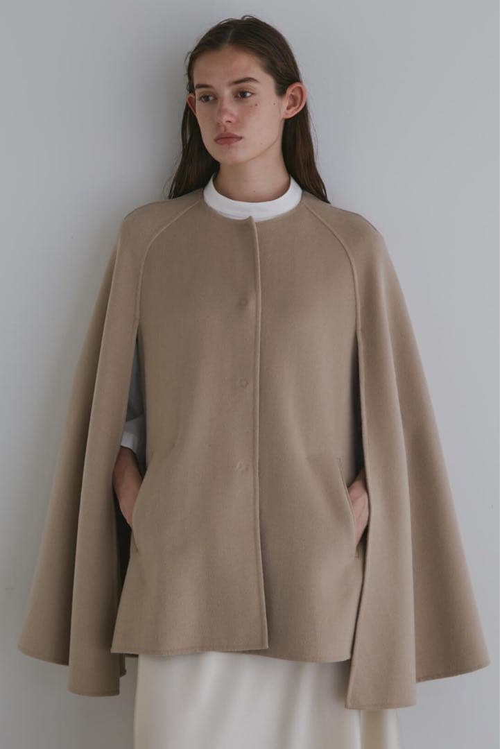 ルフィル ライトリバーケープコート ベージュ - メルカリ