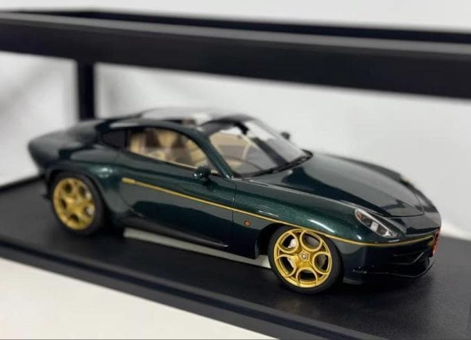 CULT 1/18 アルファロメオ ディスコ・ヴォランテ 2013 2台セット