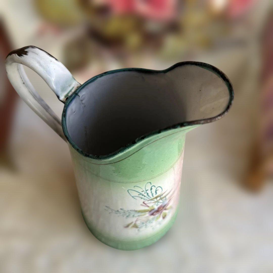 フランスアンティーク グリーングラデーション ホーロー水差し - メルカリ