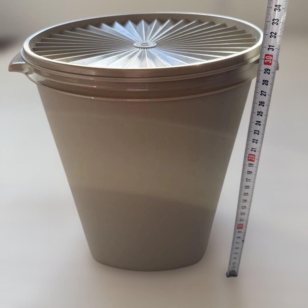 タッパーウェア／新品未使用品 マキシクィーンデコレーター 11リットル